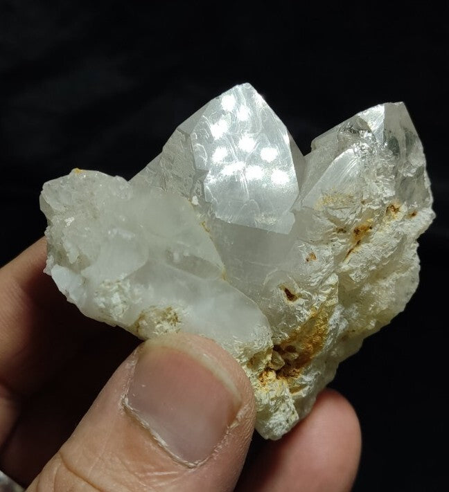 Natural Quartz 113 grams