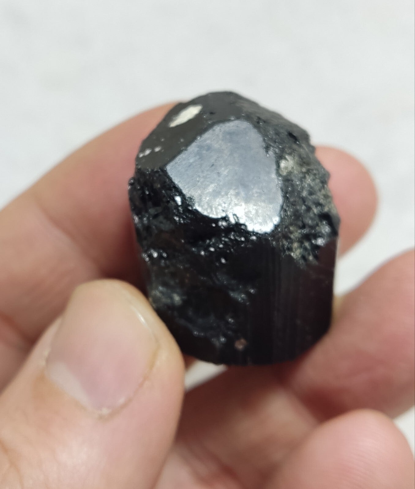 An amazing specimen of terminated black tourmaline 38 grams