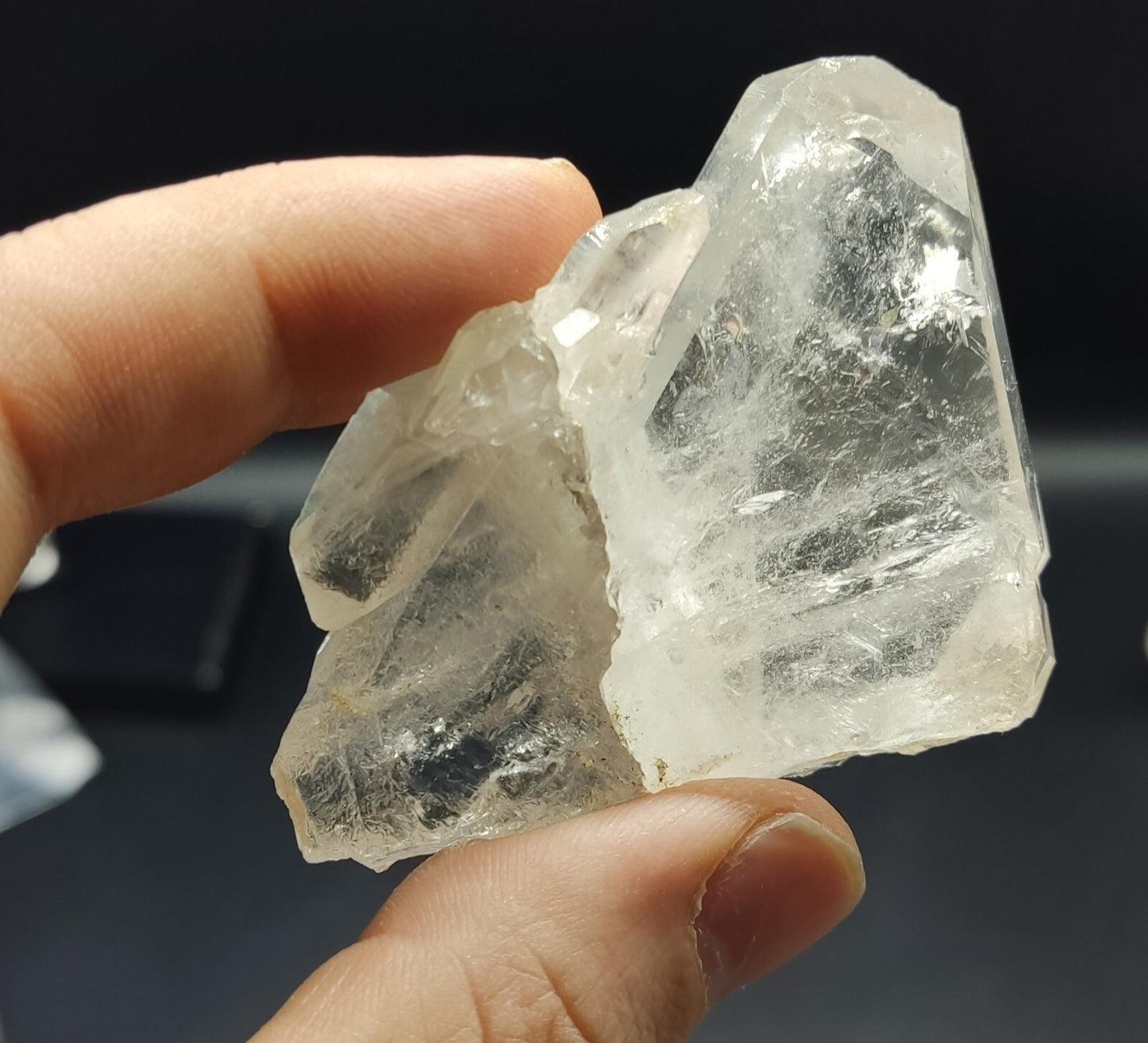 An Aesthetic terminated Quartz crystal specimen 65 grams