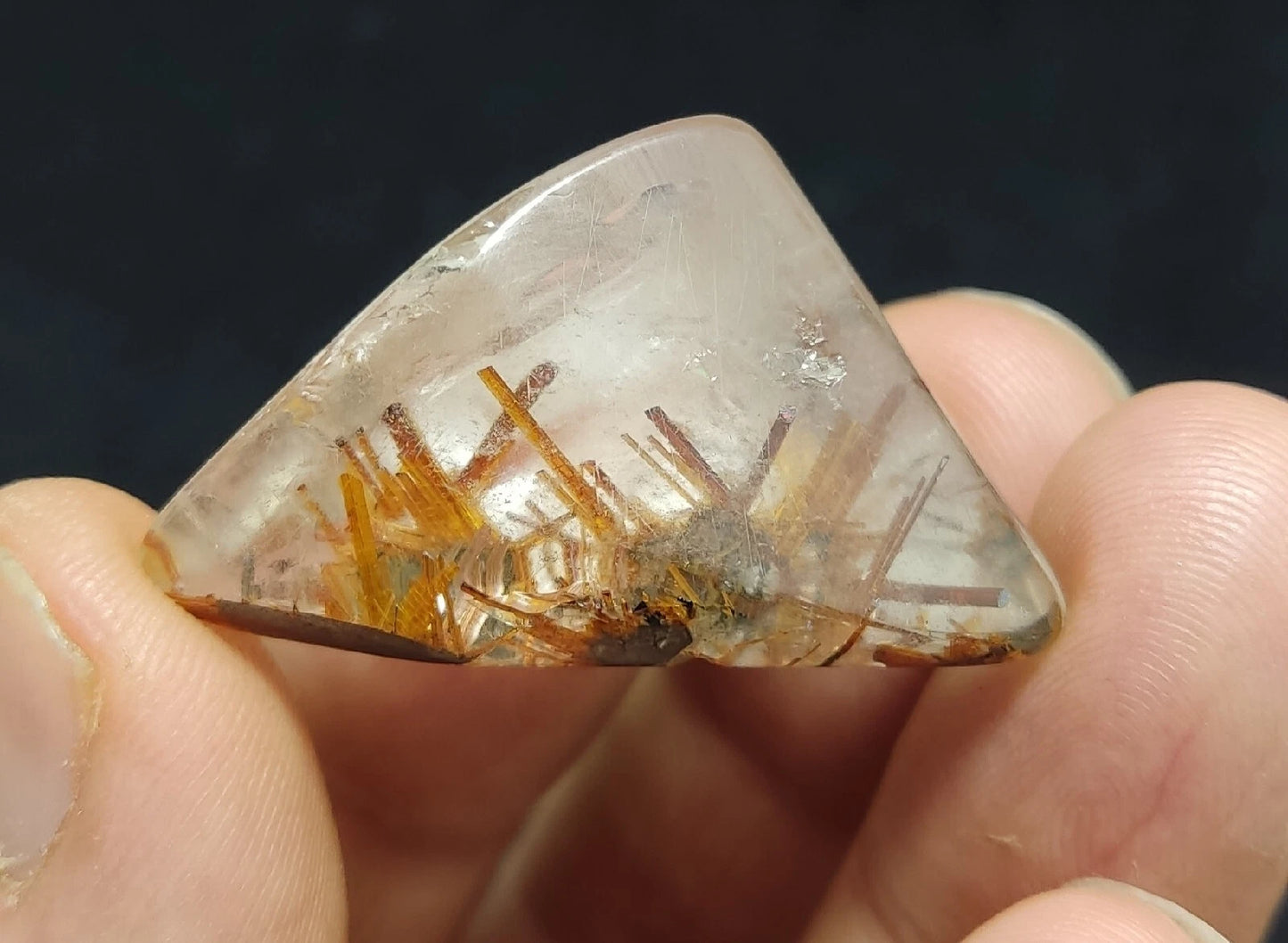 Rutiles quartz polished tumble 80 carats