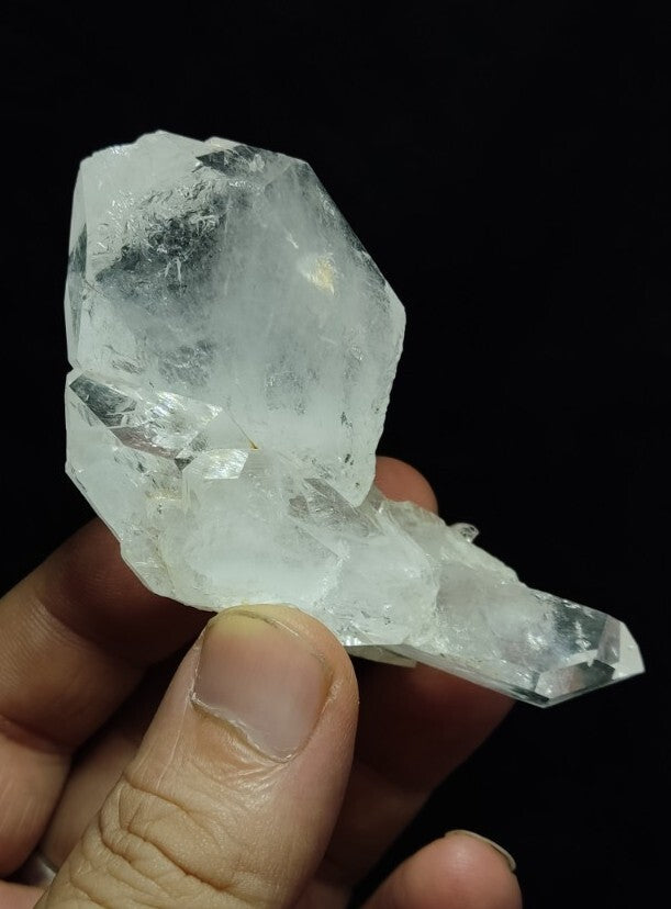 Natural terminated Faden Quartz Specimen 88 grams