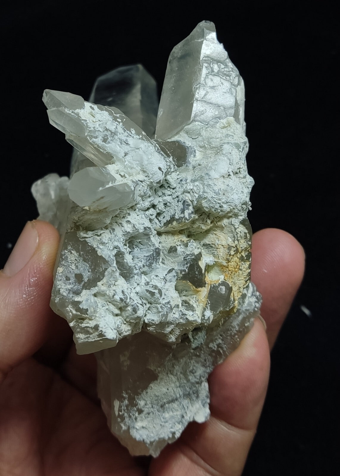 An Aesthetic specimen of Quartz cluster 362 grams