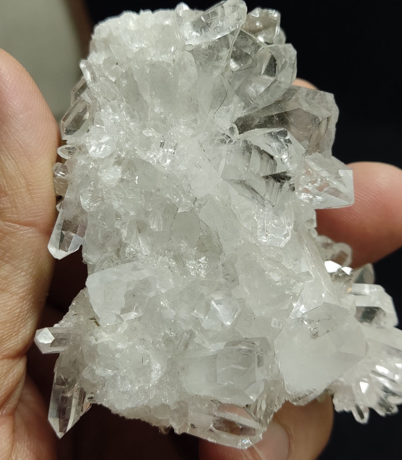 A very Aesthetic Natural terminated brookite included Quartz cluster 114 grams