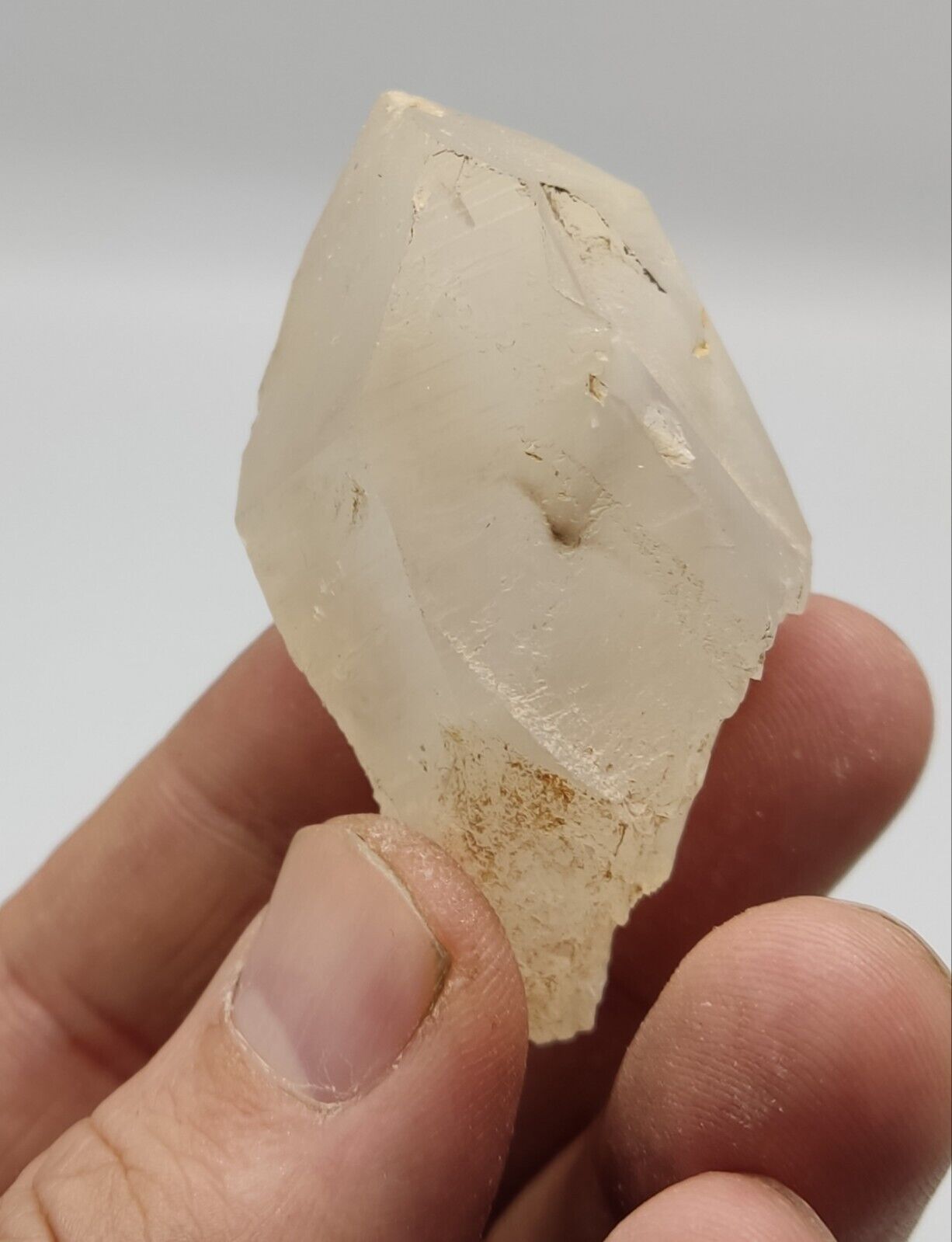 850 grams Amphibole/Chlorine Mixed quartz crystals