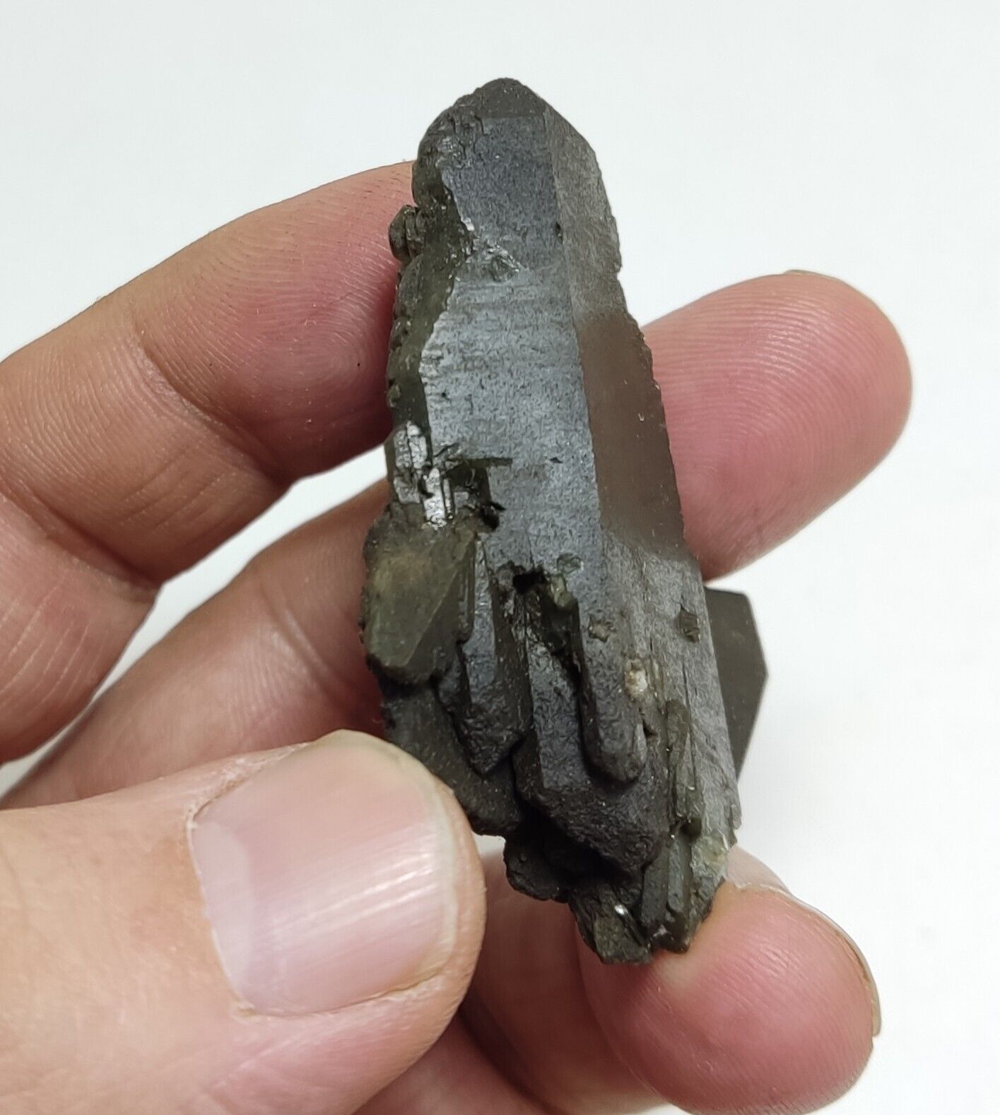 A very Aesthetic Natural beautifully terminated Chlorite Quartz crystal 36 grams