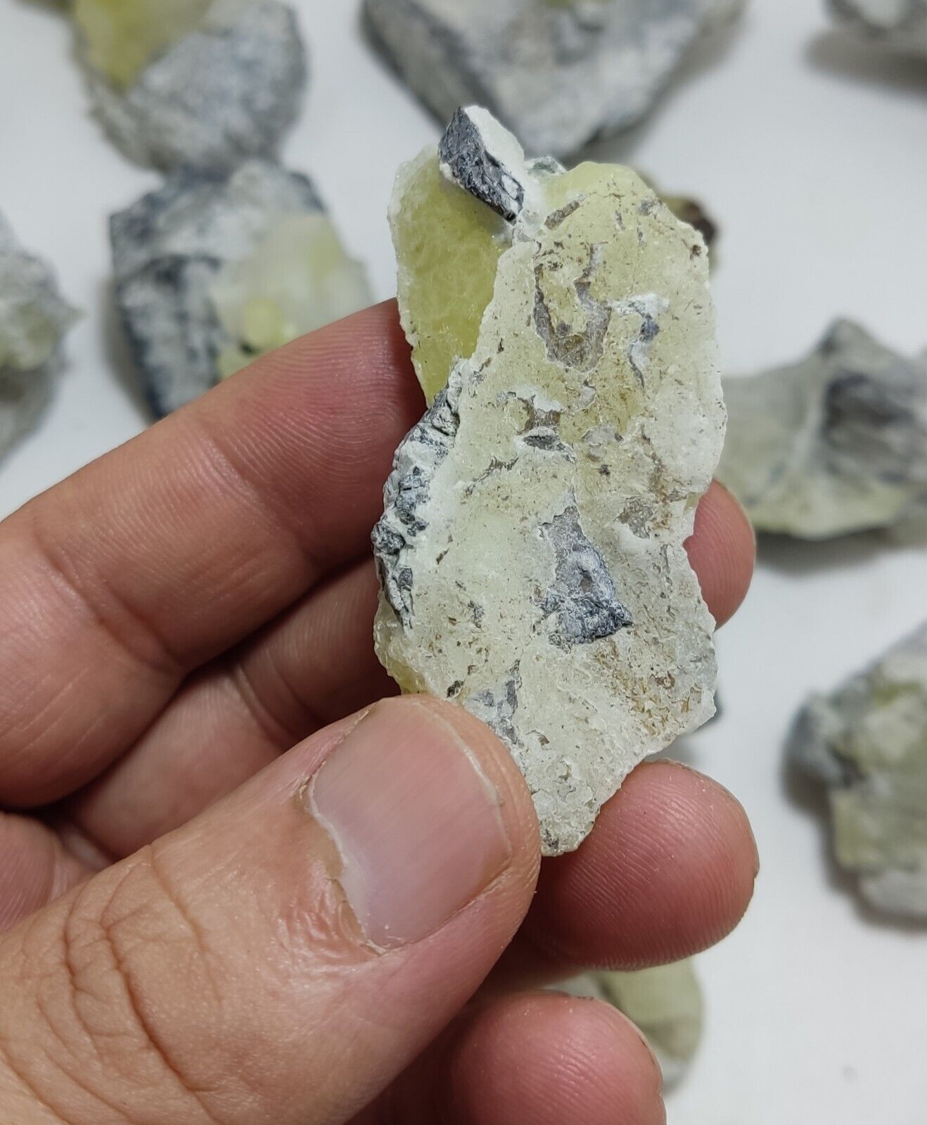 1130 grams Brucite on matrix with chromite