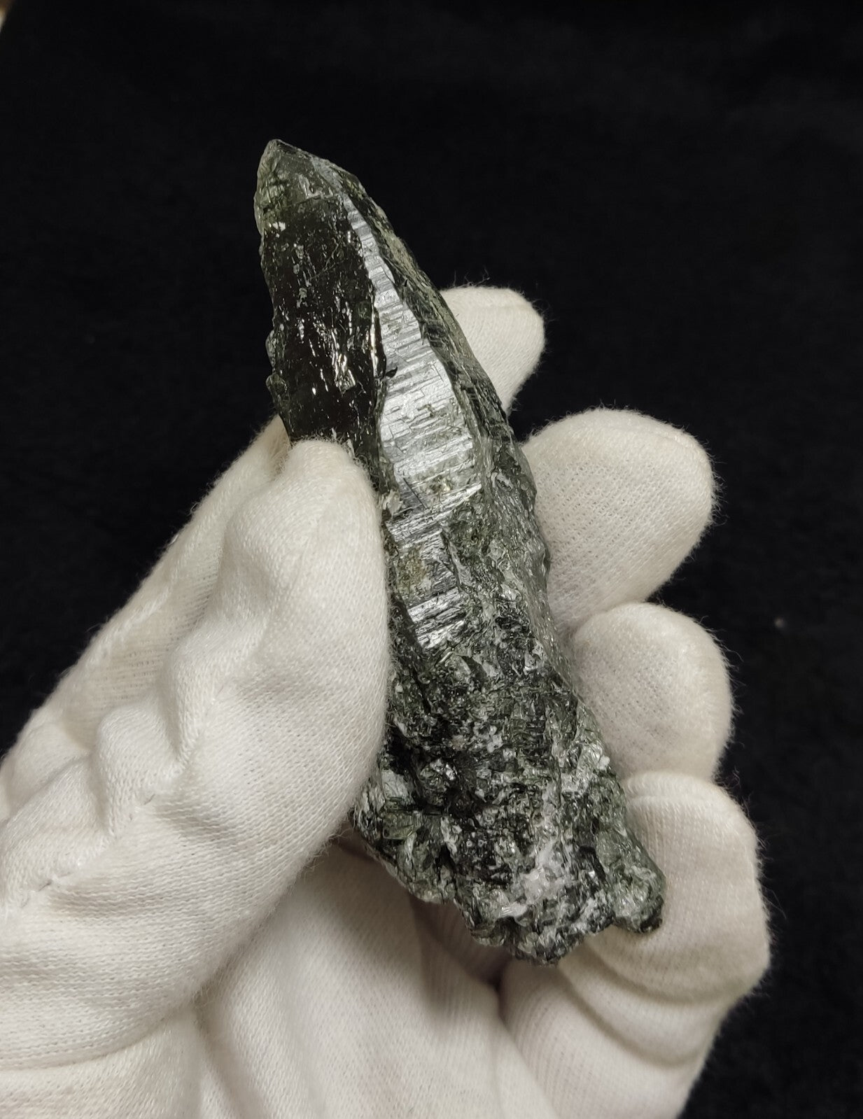 An Aesthetic Natural terminated Chlorite Quartz crystal specimen 88 grams