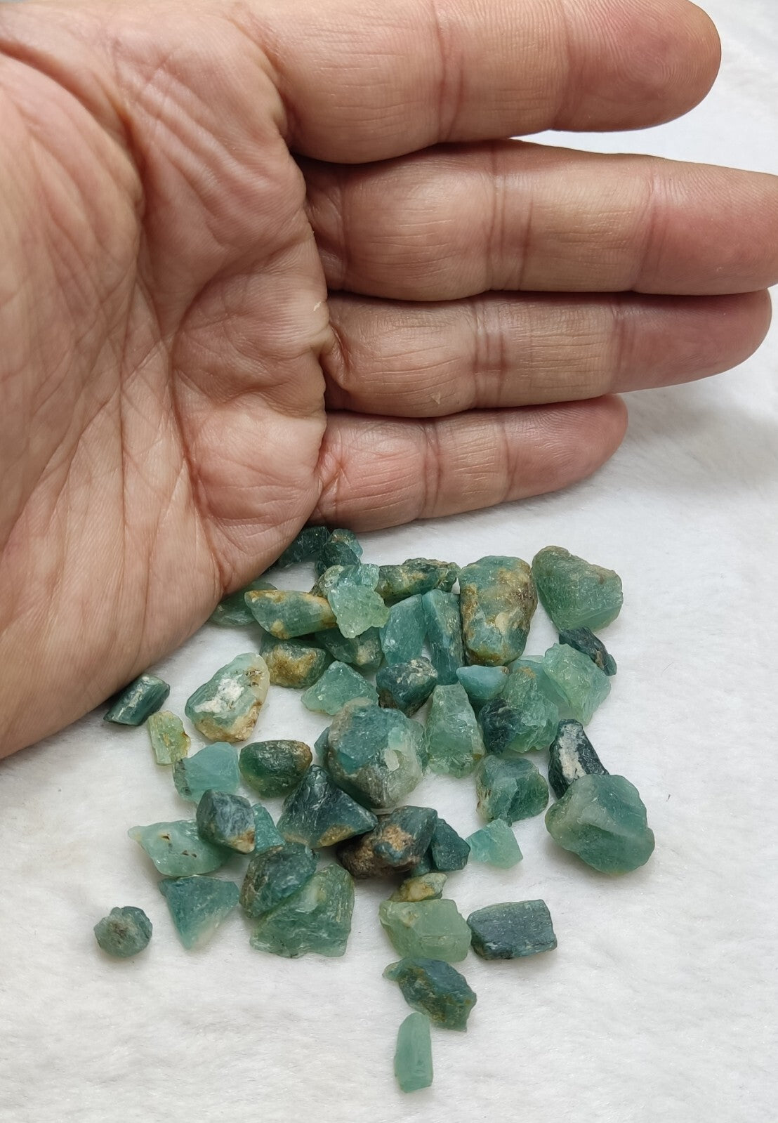 52 grams Rare grandidierite