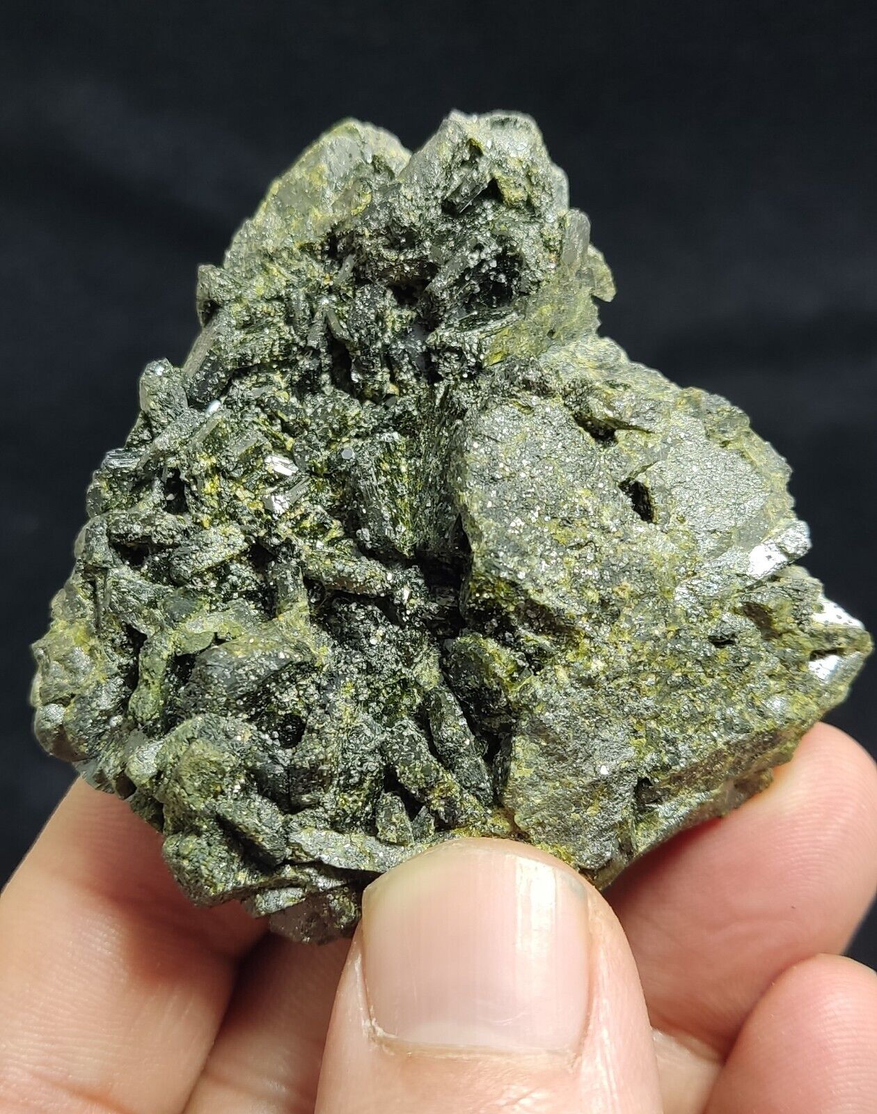 An Aesthetic Natural terminated epidote crystal specimen 131 grams