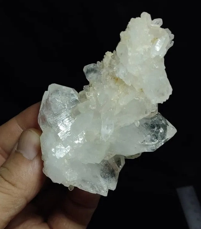 Natural terminated Quartz cluster 142 grams