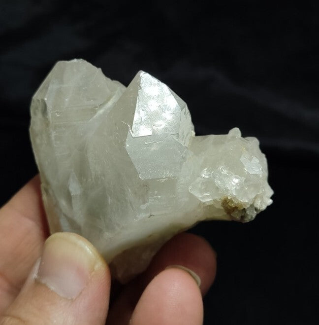 Natural Quartz 113 grams