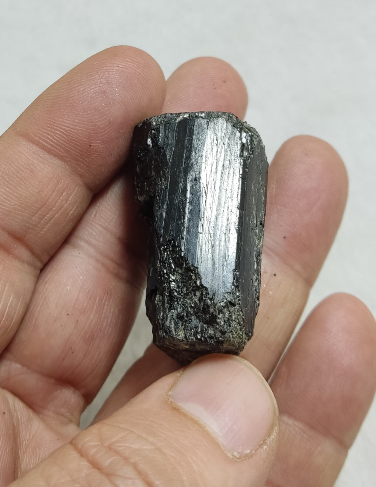 An amazing specimen of terminated black tourmaline 46 grams