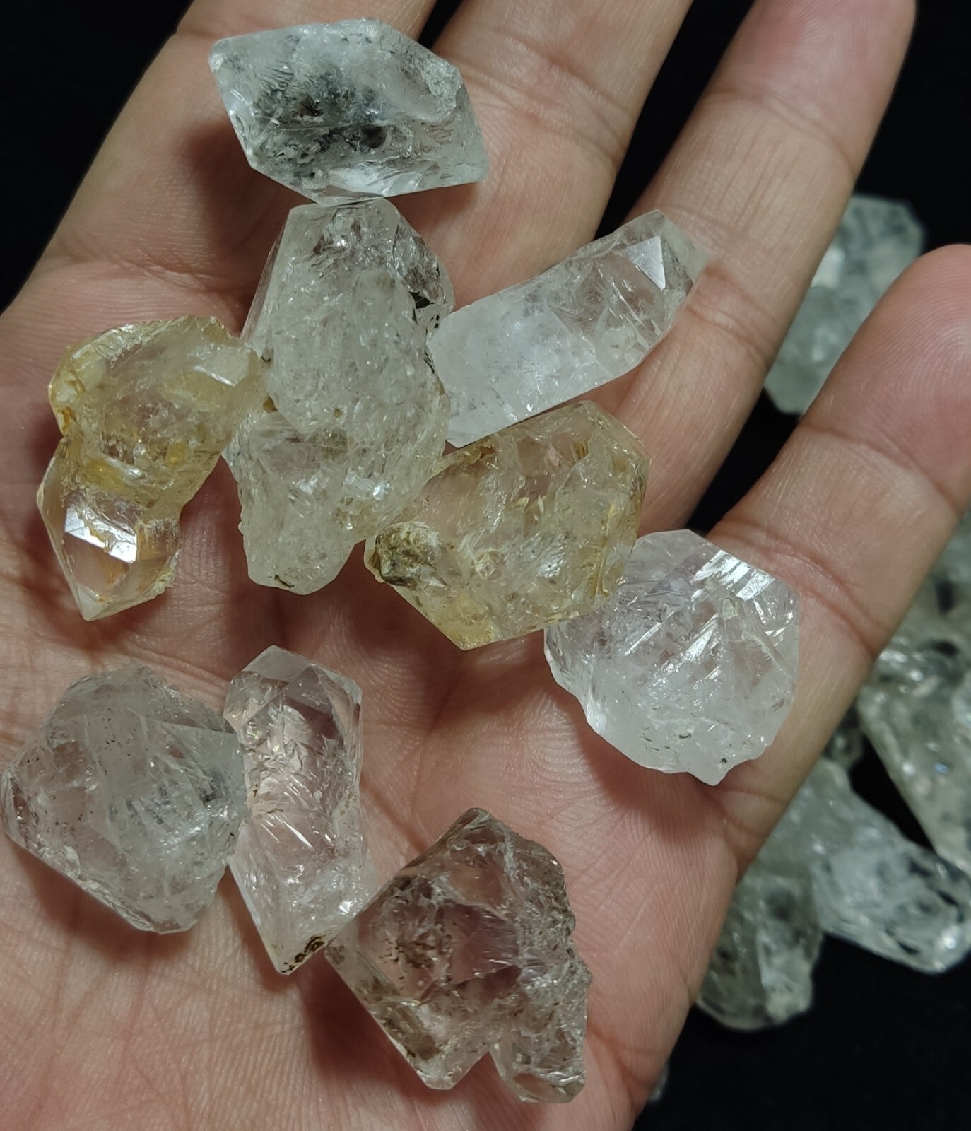 240 grams lot of diamond quartz carbon included double terminated Herkimer like