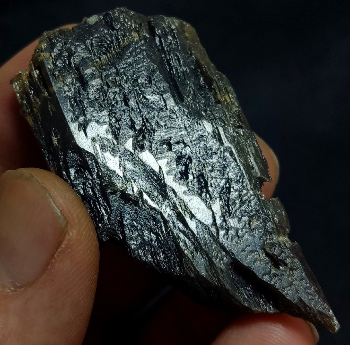 Single etched Epidote Crystal 32 grams