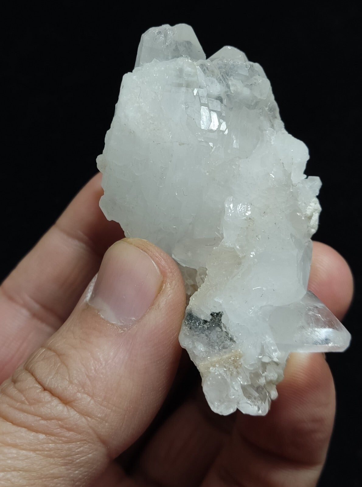 An Aesthetic terminated Quartz cluster 81 grams