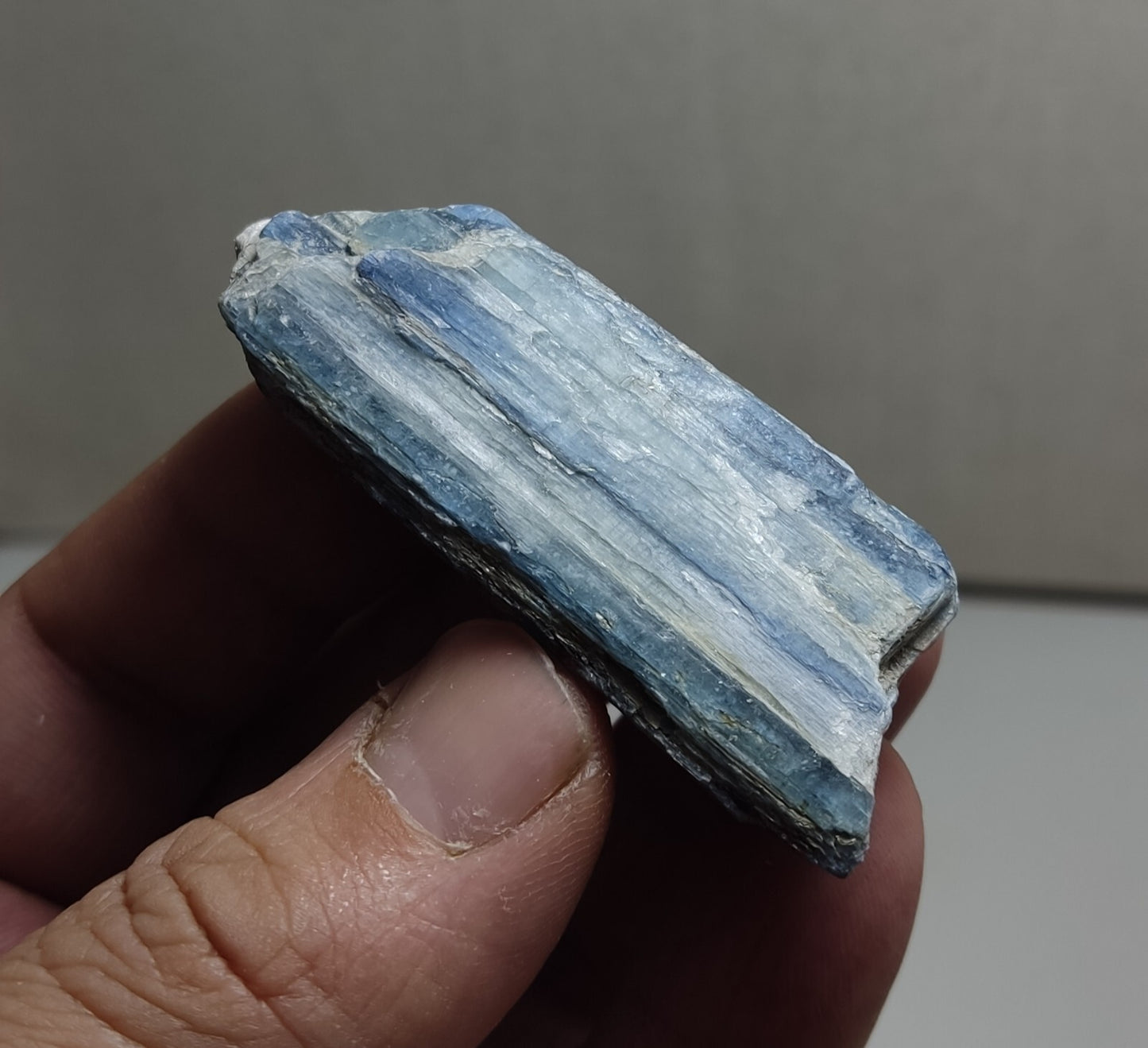 An Aesthetic specimen of blue kyanite crystal 45 grams