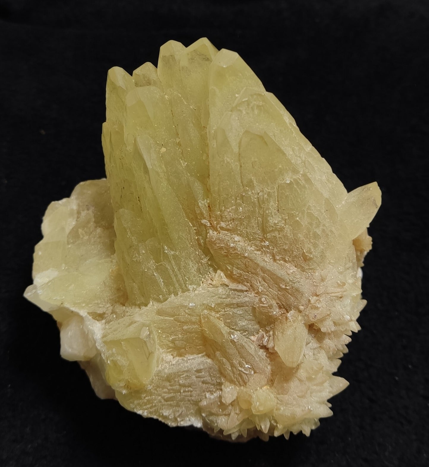 An Aesthetic Naturally terminated specimen of dogtooth calcite 722 grams