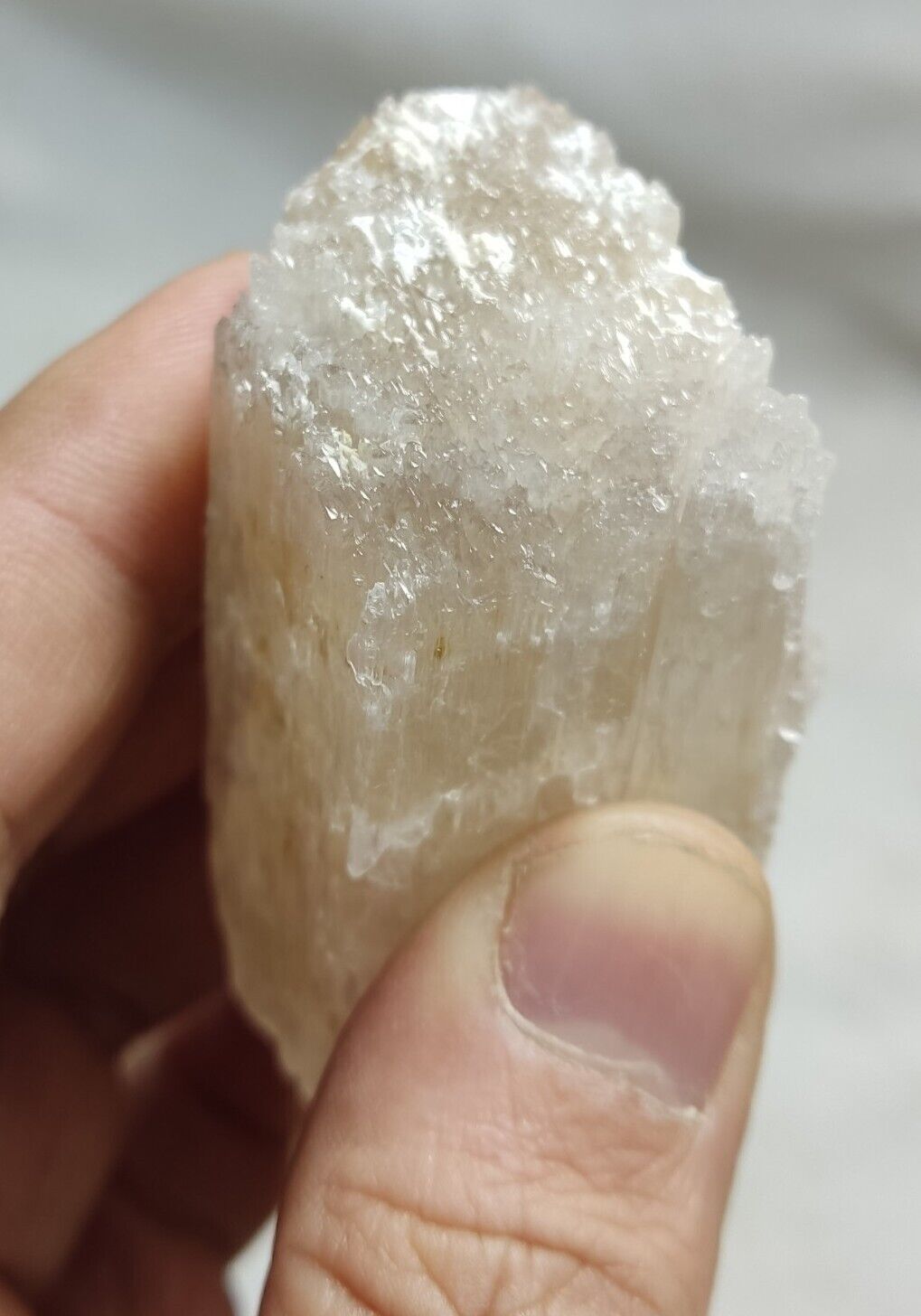 A very Aesthetic Natural elongated fully etched spodumene crystal 200 grams