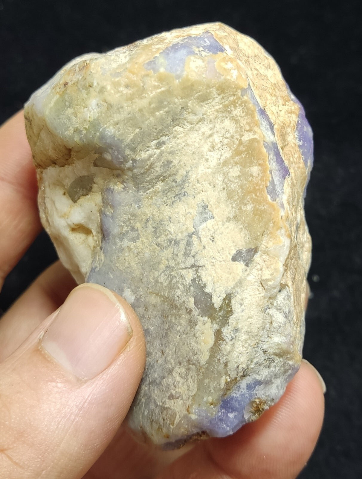 An Aesthetic Natural fluorescent rough Hackmanite specimen 199 grams