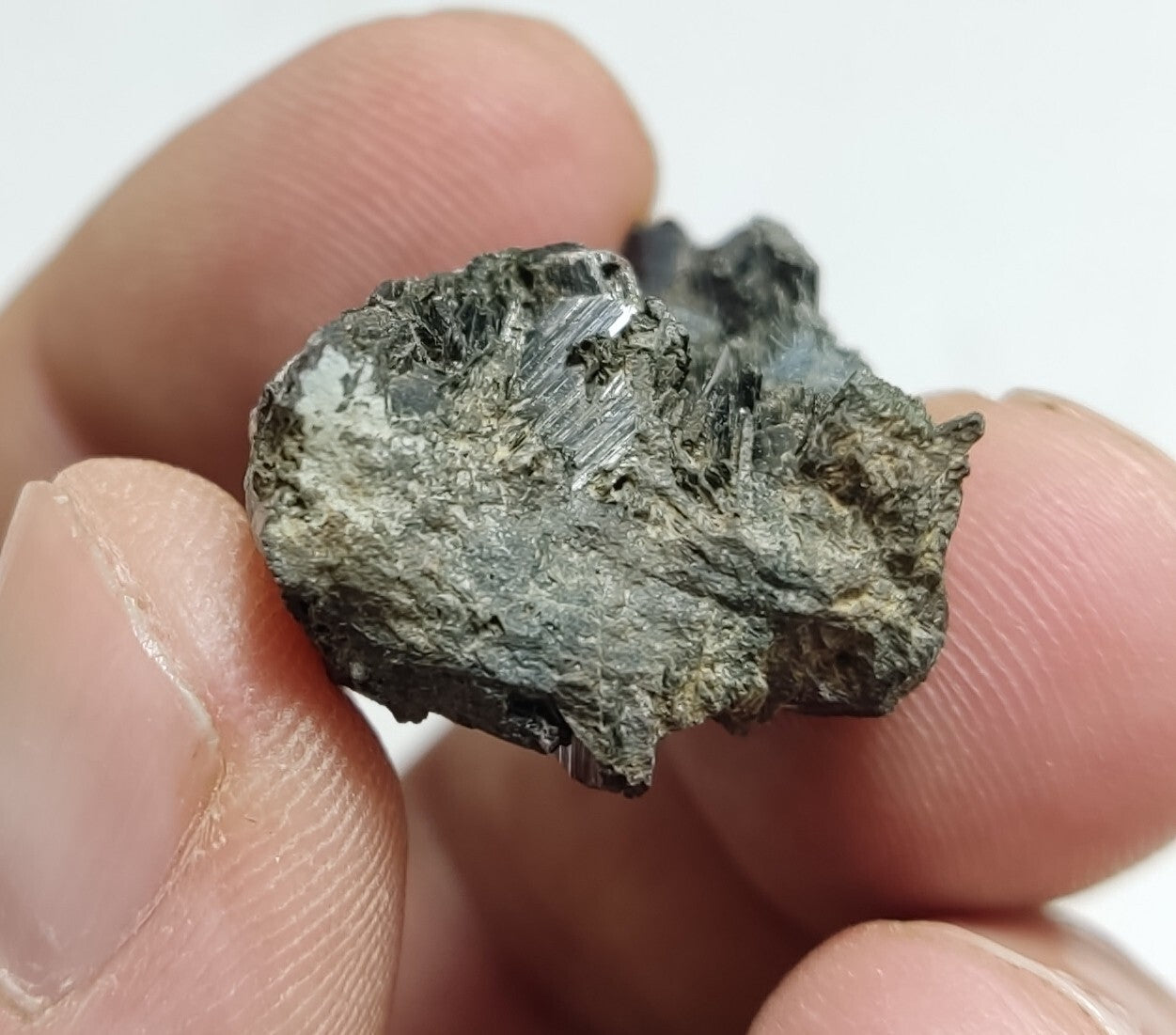 An aesthetic specimen of terminated aegirine crystal cluster 12 grams