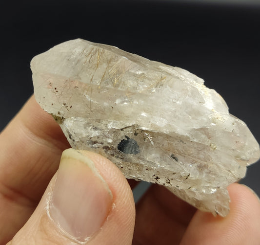 An Aesthetic specimen of rutiles included quartz crystal 37 grams