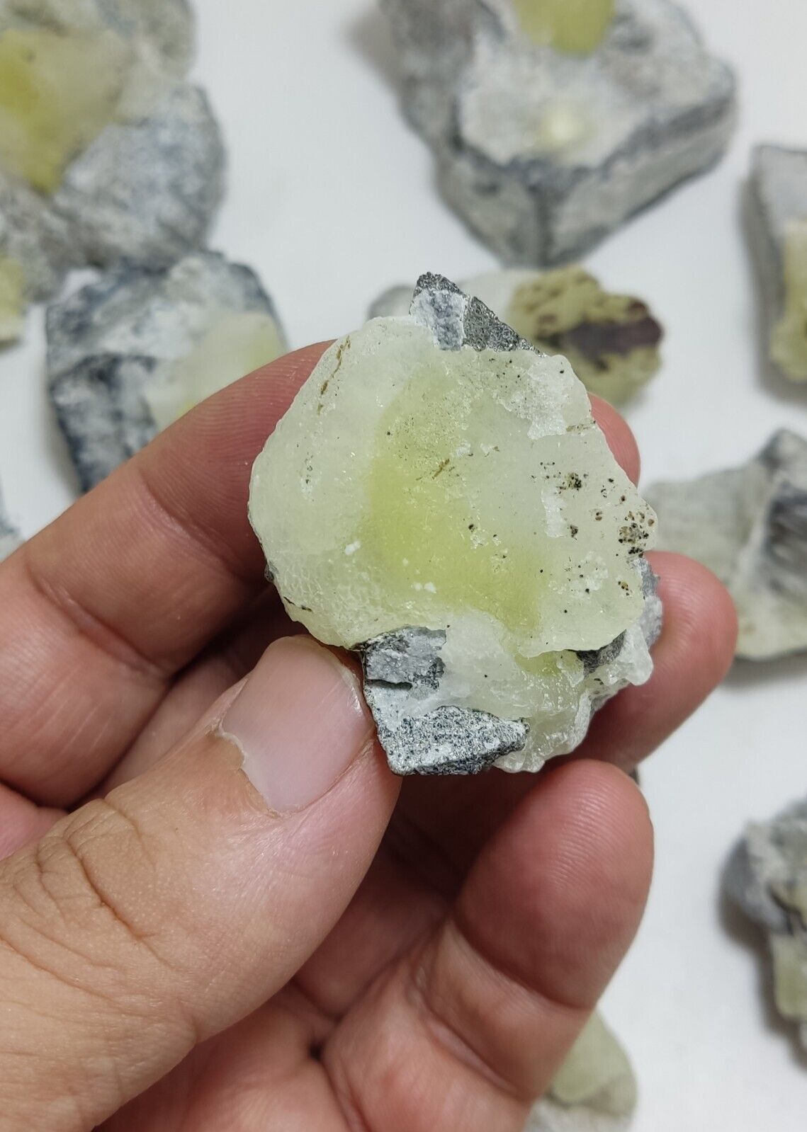 1130 grams Brucite on matrix with chromite