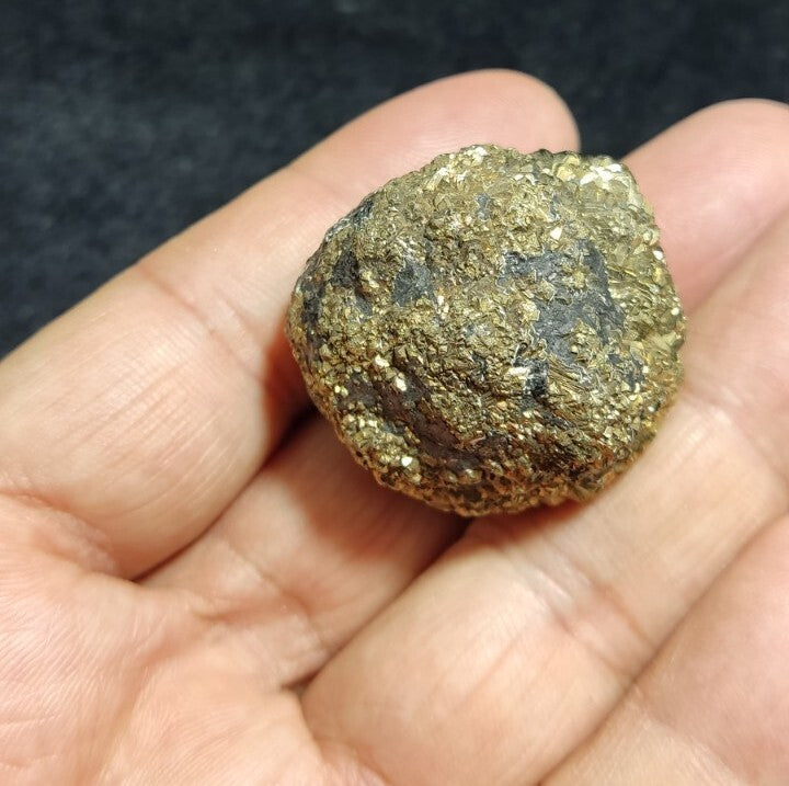 An amazing specimen of pyrite/marcasite 72 grams