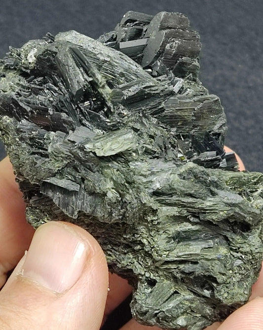 An aesthetic specimen of terminated aegirine crystal cluster 154 grams