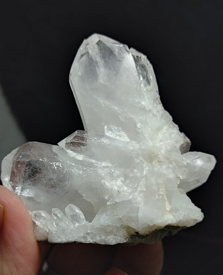 Natural Terminated Quartz crystal 111 grams