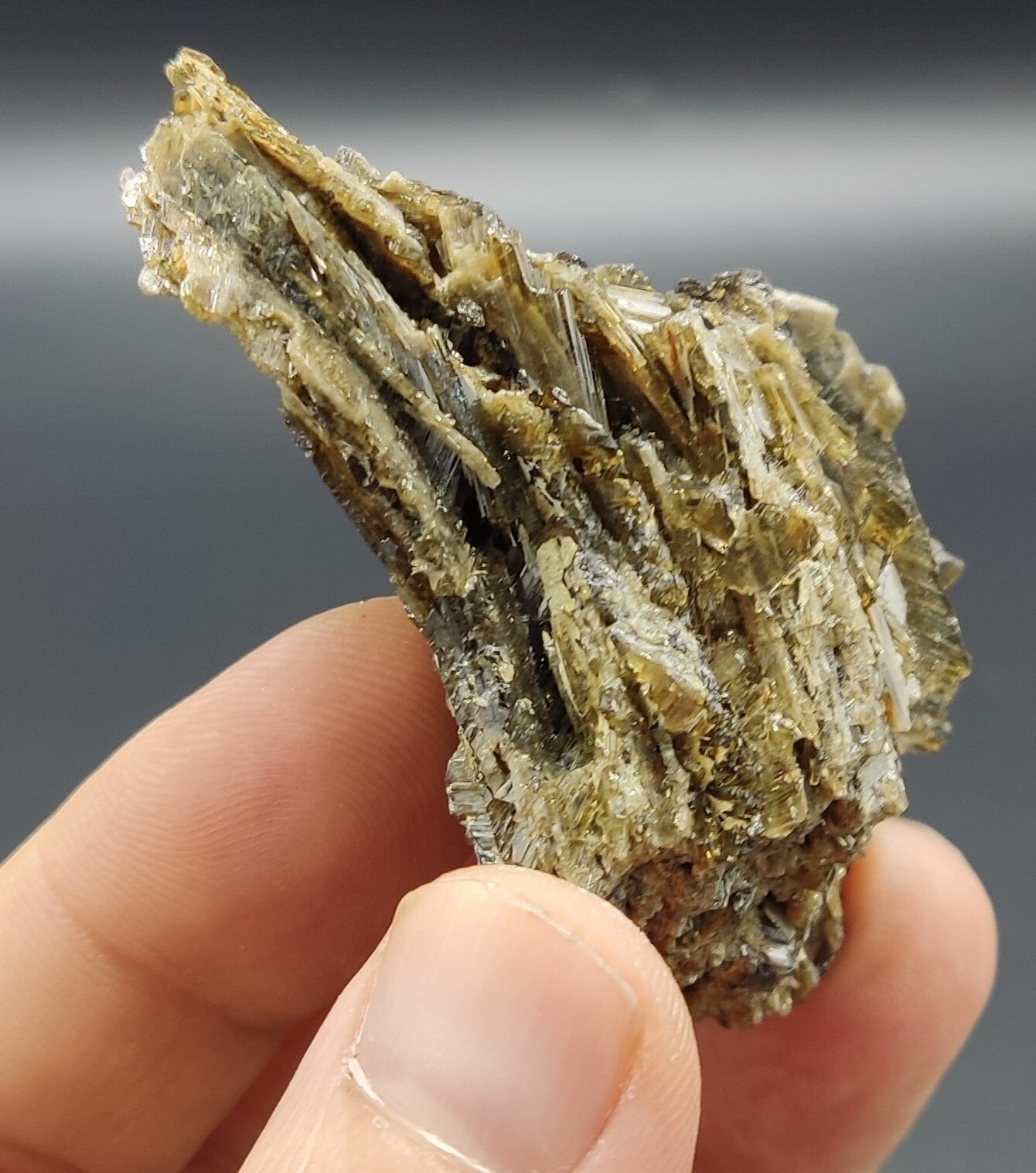 An aesthetic specimen of Epidote cluster 53 grams