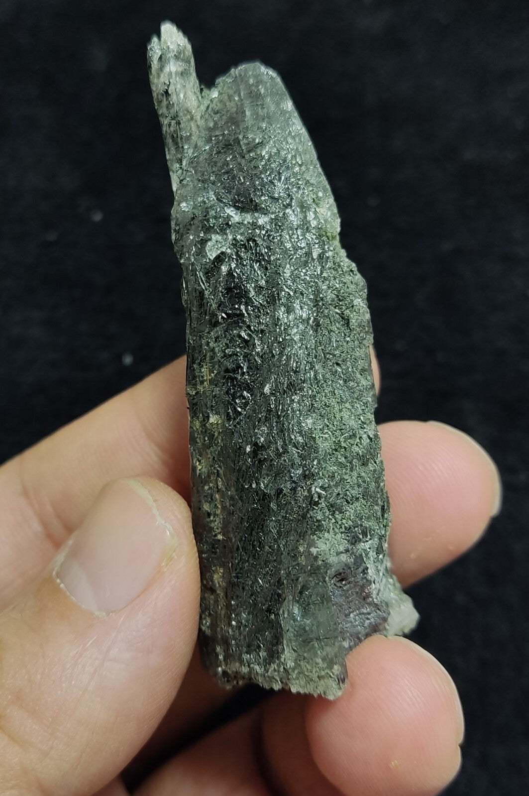 An Aesthetic Natural terminated Chlorite Quartz crystal specimen 39 grams