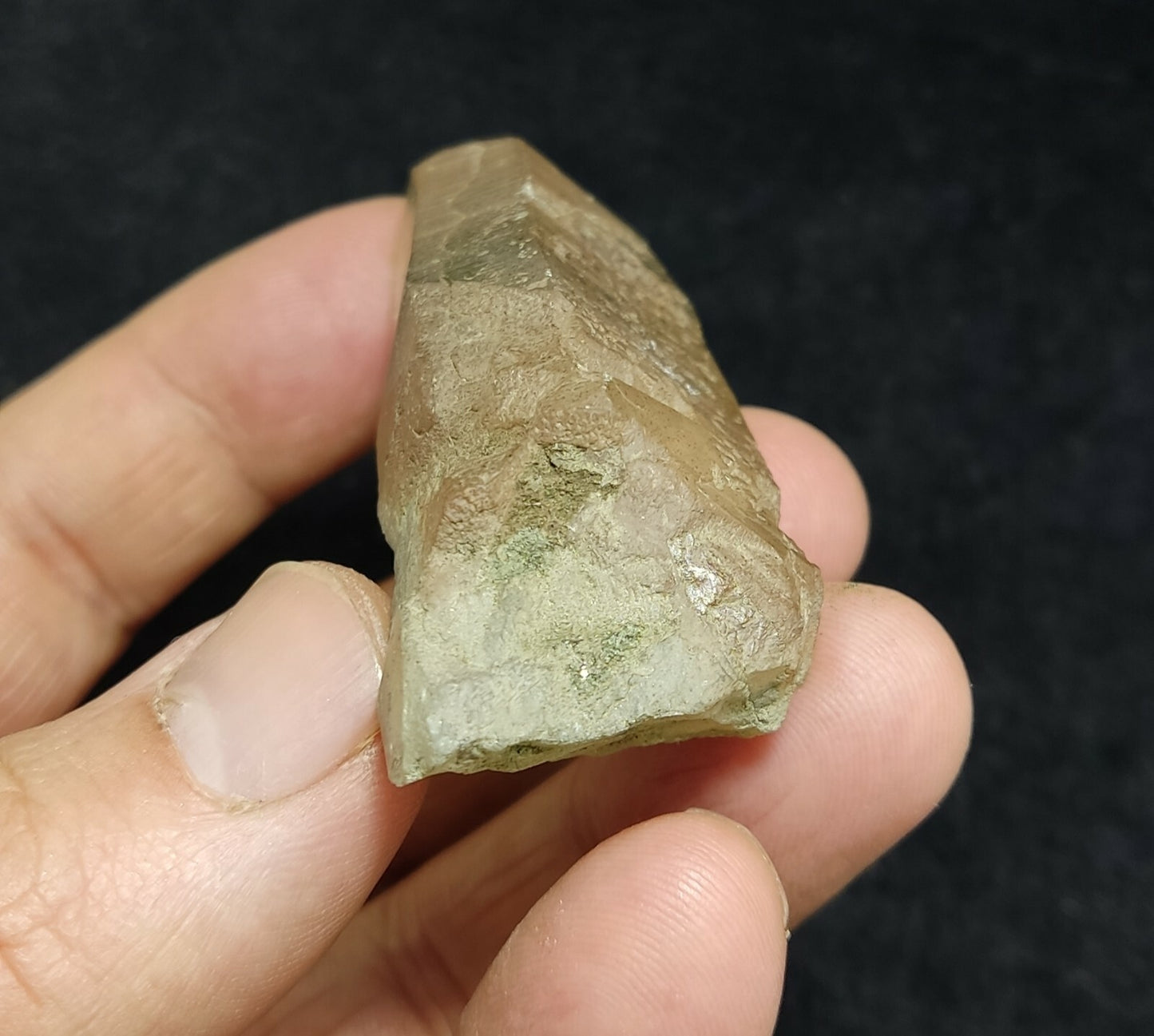 A very Aesthetic Natural beautifully terminated Chlorite Quartz crystal 56 grams
