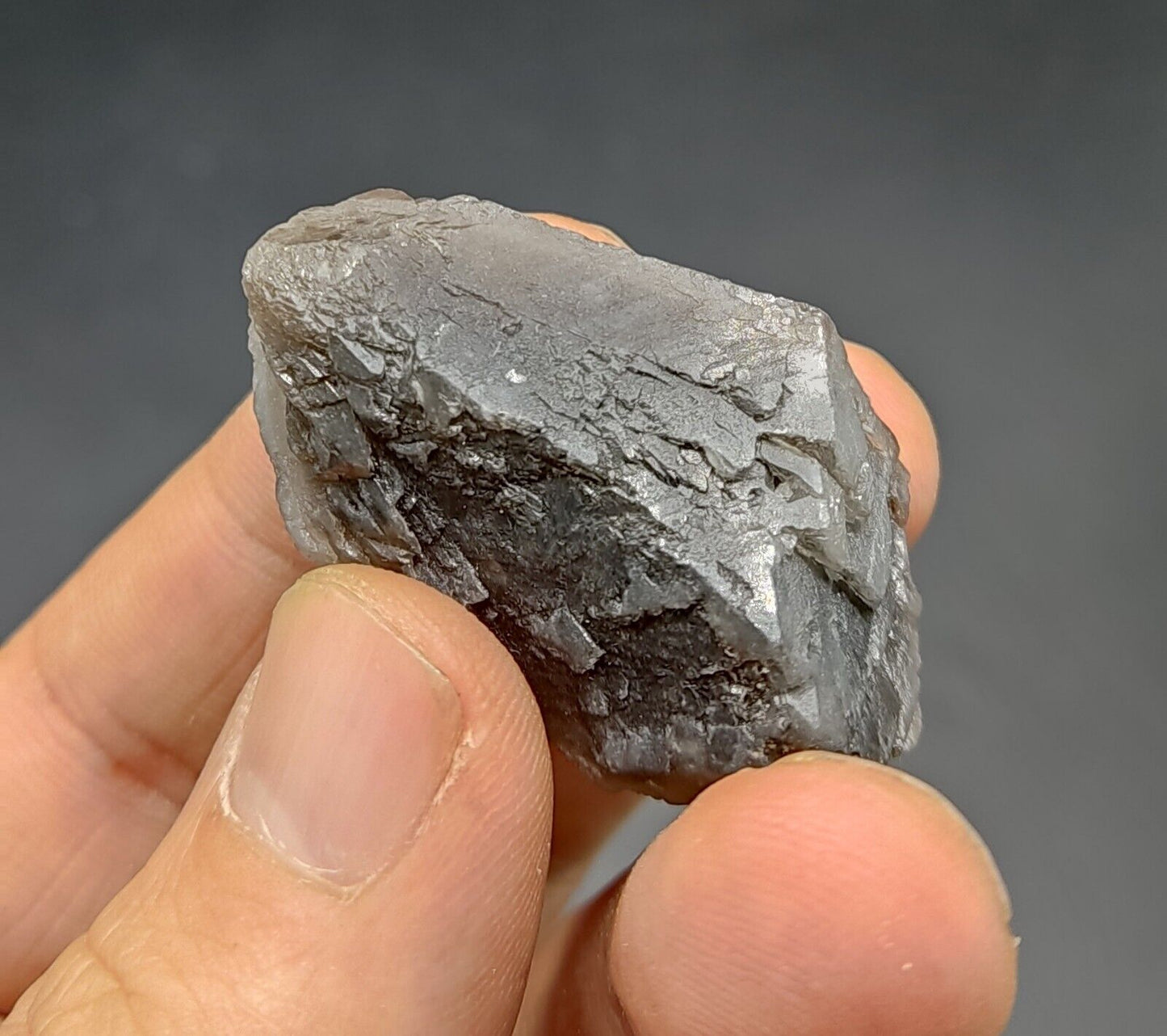 A very Aesthetic Natural terminated smoky Quartz crystal 23 grams