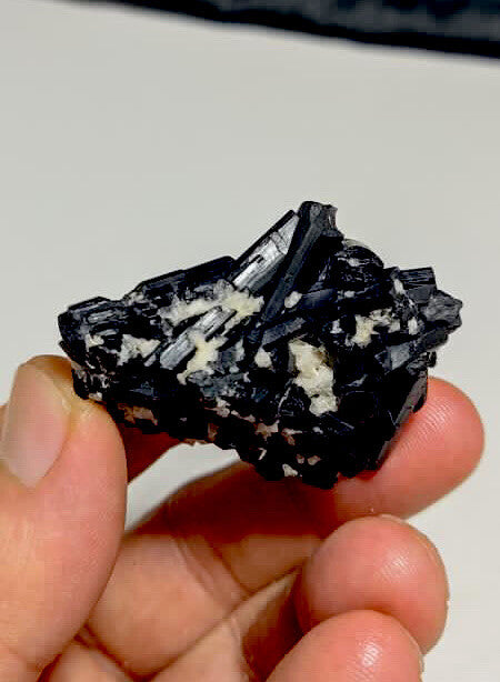 Black tourmaline cluster 38g, 5x3x2cm