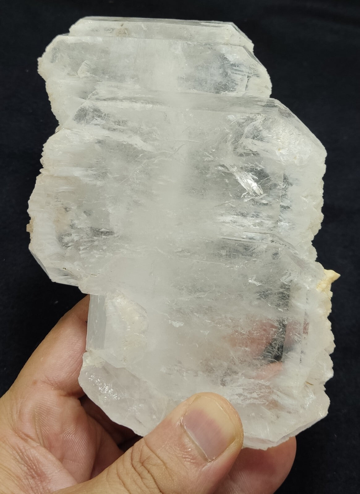 An Aesthetic terminated faden Quartz specimen 910 grams
