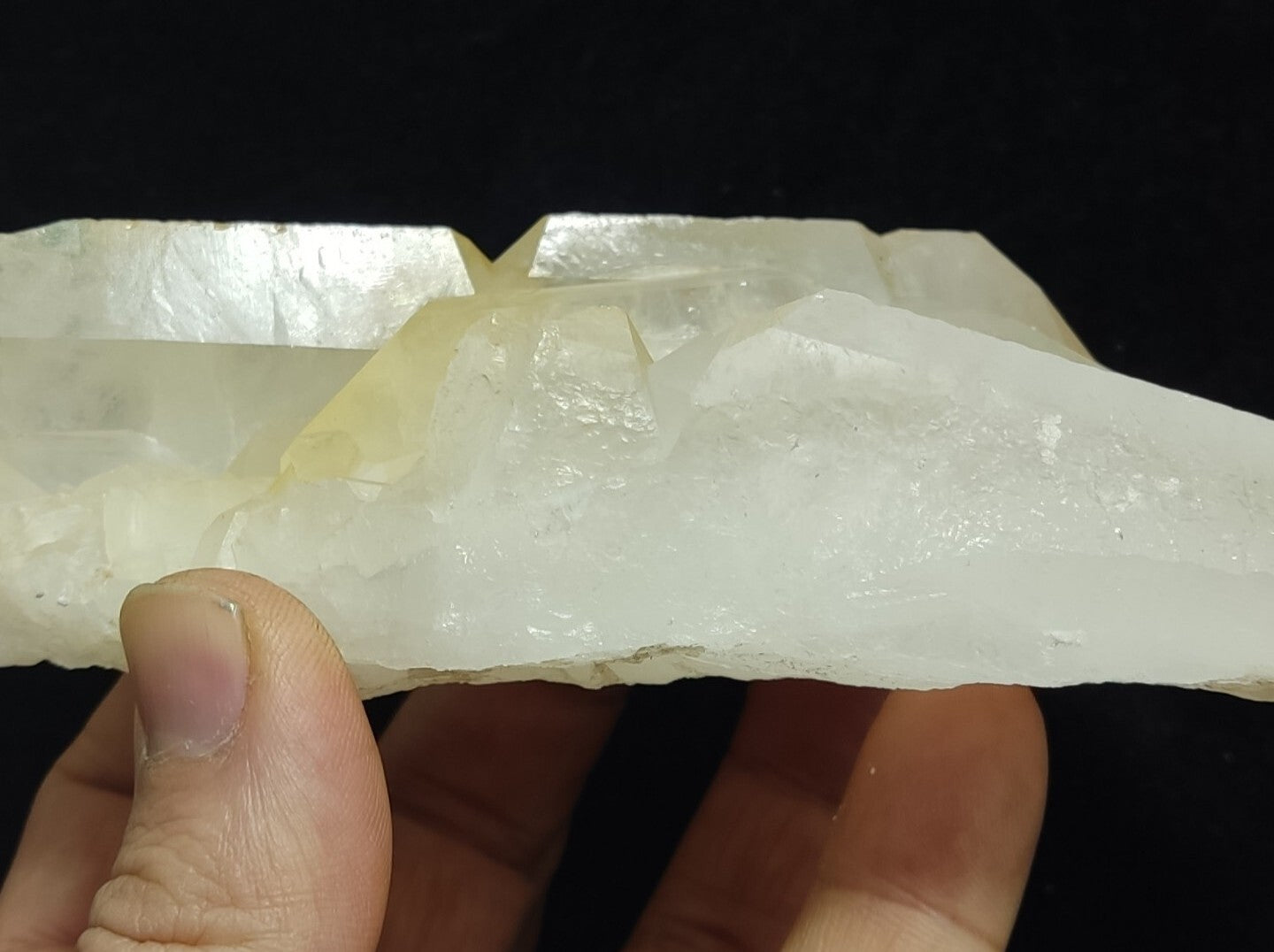 Natural beautifully terminated Quartz with Chlorite Inclusions 396 grams