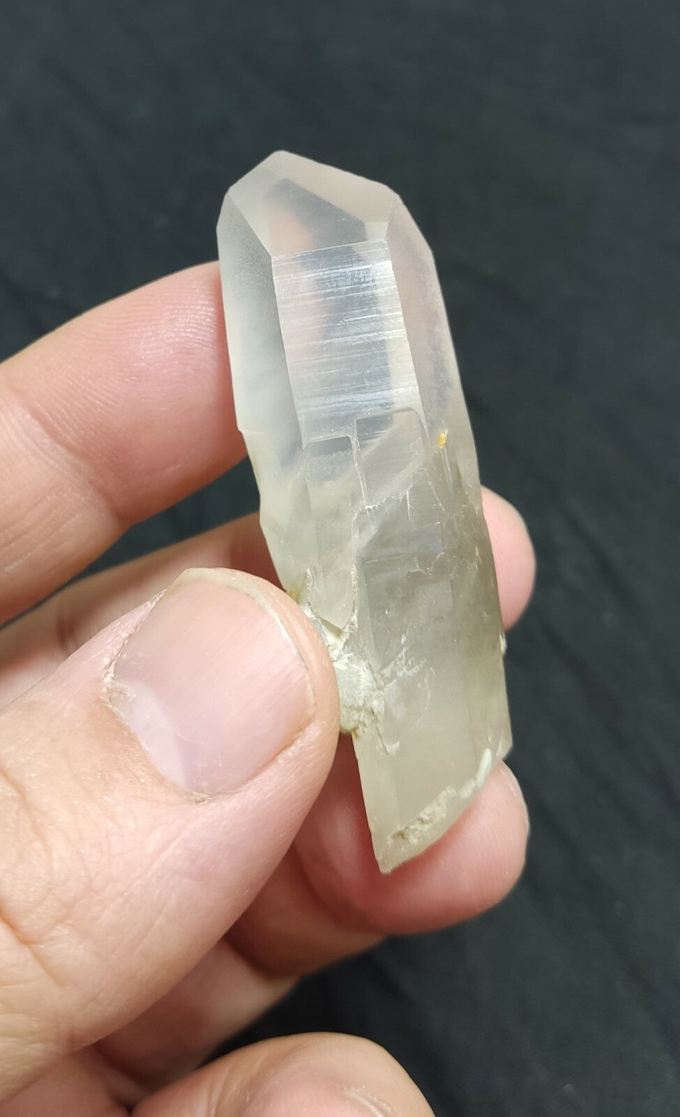 An amazing specimen of terminated Quartz crystal with unique inclusions 30 grams