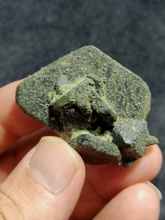 Dark Green Lusterous Epidote Crystal 44 grams
