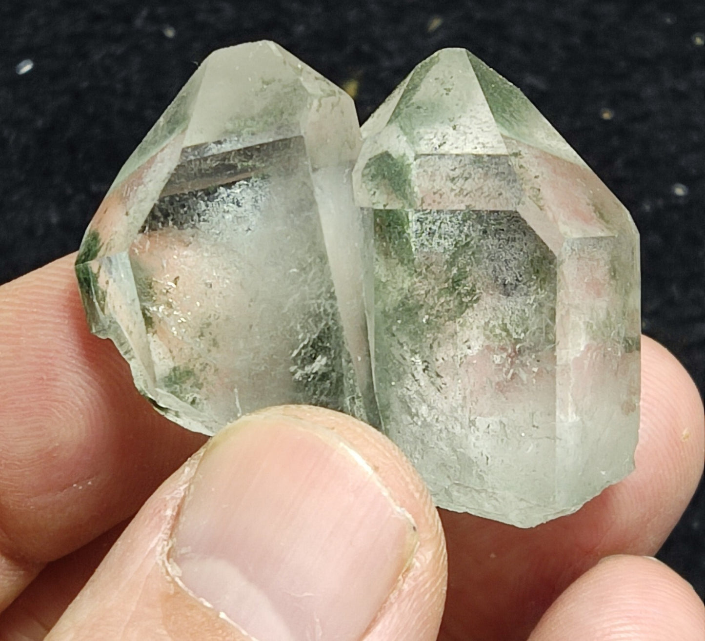 A very Aesthetic Natural beautifully terminated Chlorite Quartz 32 grams