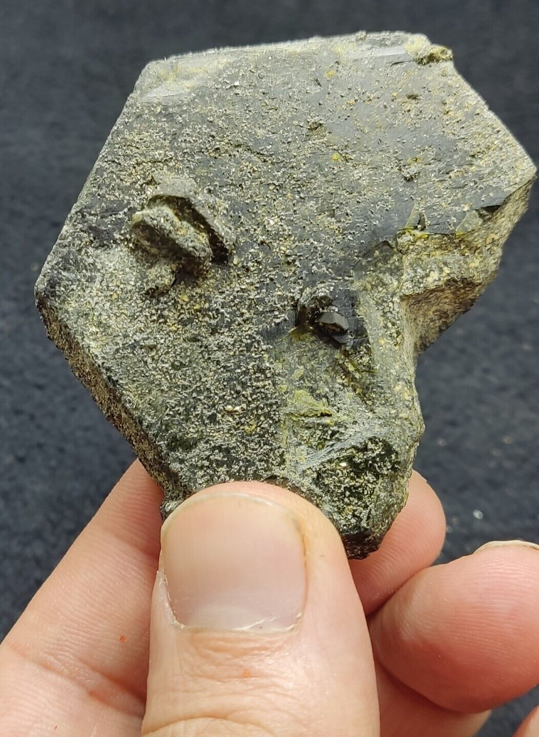 An Aesthetic Natural terminated epidote crystal specimen 111 grams