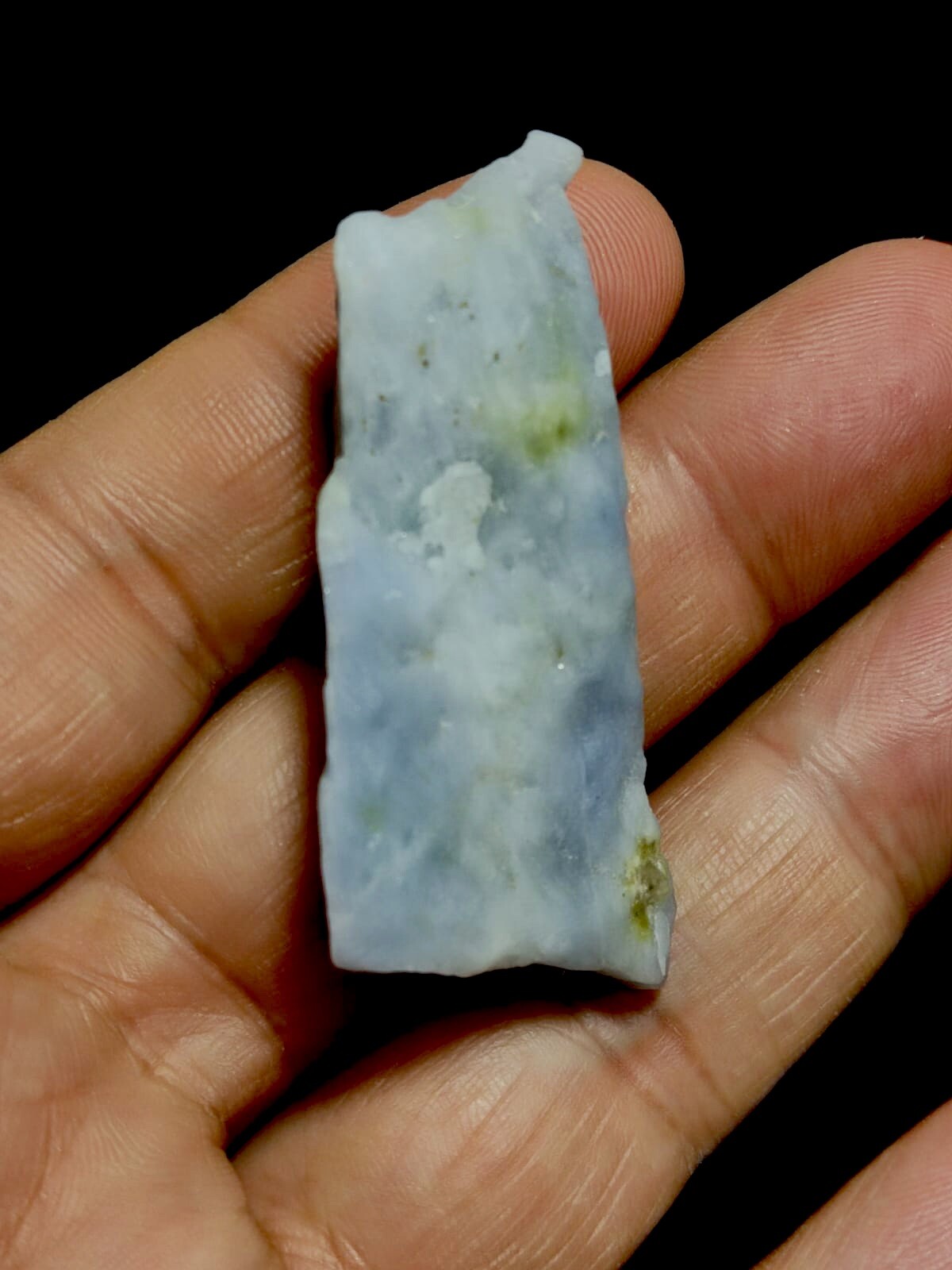 Natural Fluorescent Hackmanite 20 Grams.