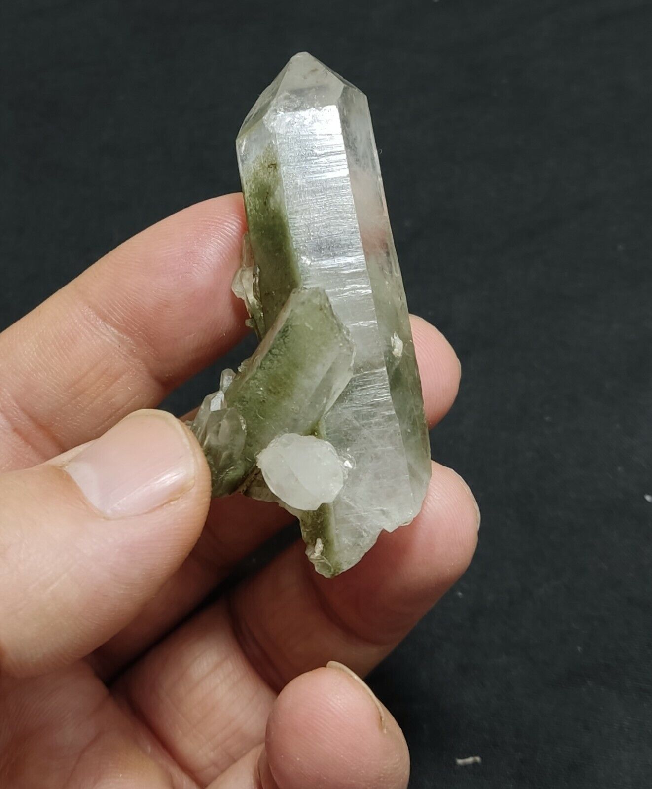 A very Aesthetic Natural beautifully terminated Chlorite Quartz crystal 42 grams