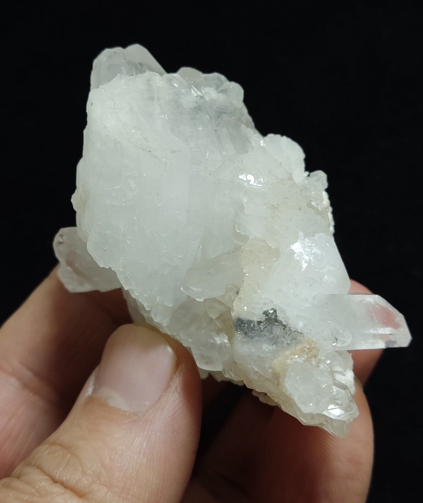 An Aesthetic terminated Quartz cluster 81 grams