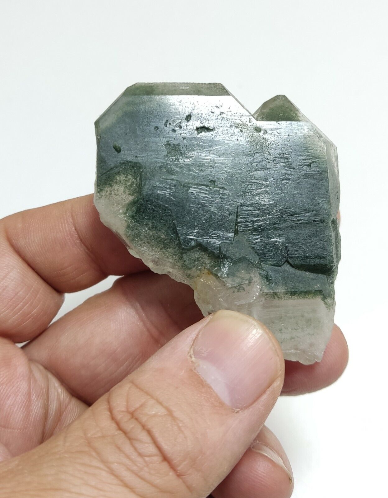 A very Aesthetic Natural beautifully terminated Chlorite Quartz crystal 62 grams