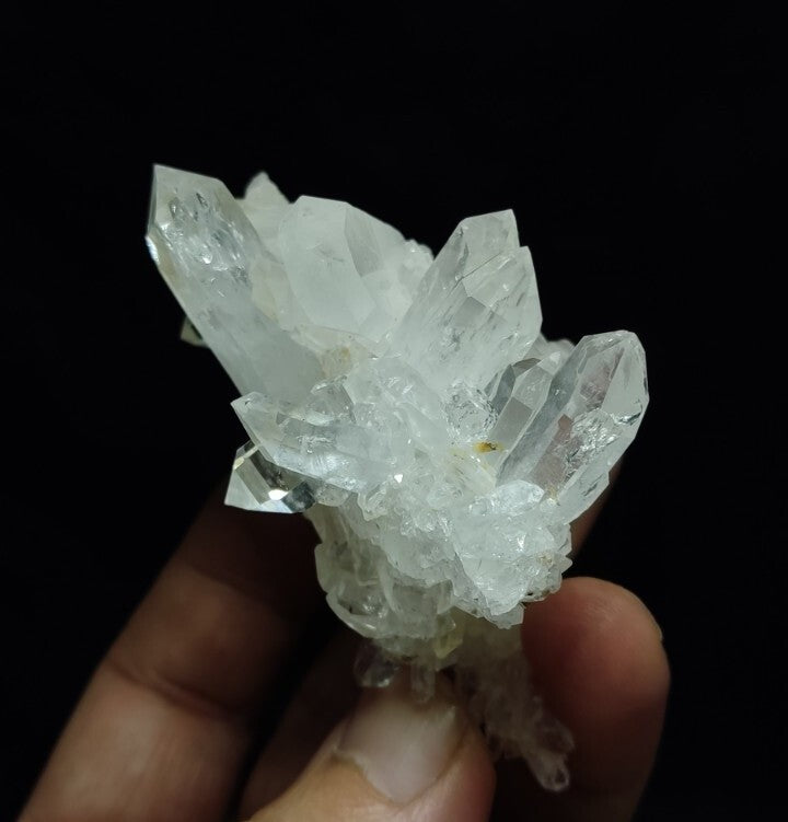 Natural terminated Quartz cluster 90 grams