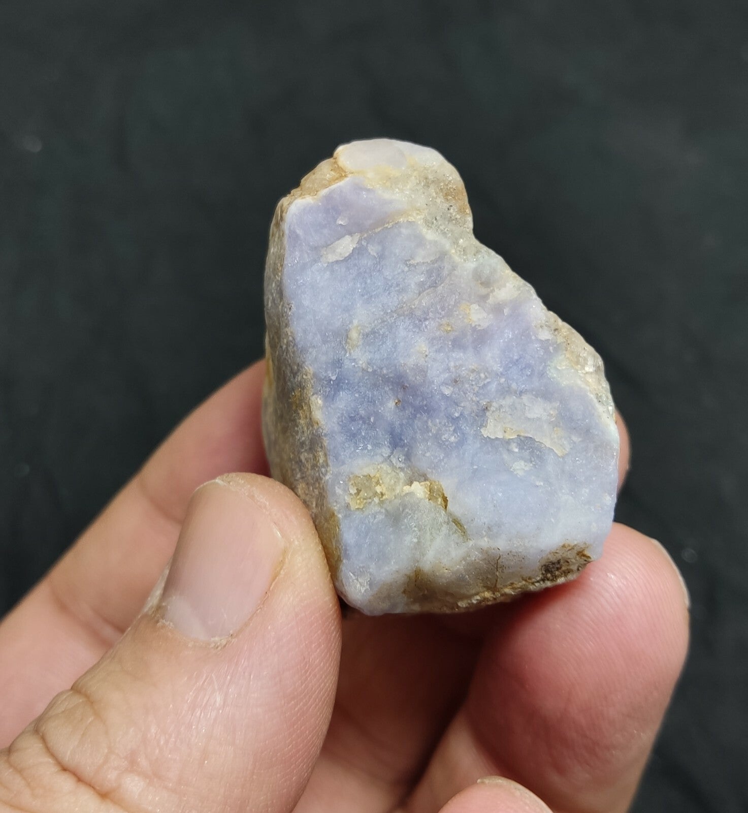An amazing specimen of rough hackmanite chunk Tenebrescent 48 grams