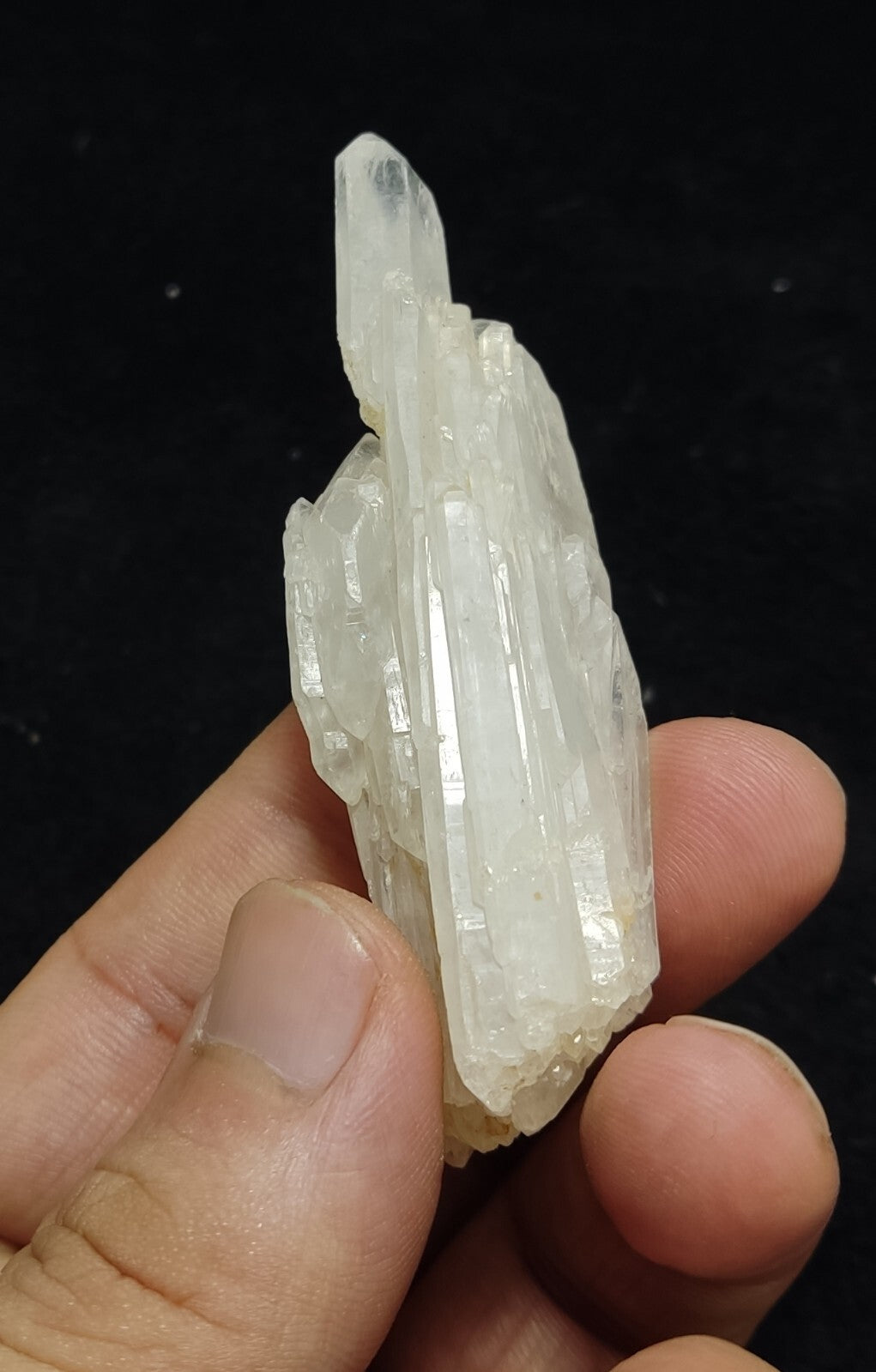An Aesthetic specimen of quartz 42 grams