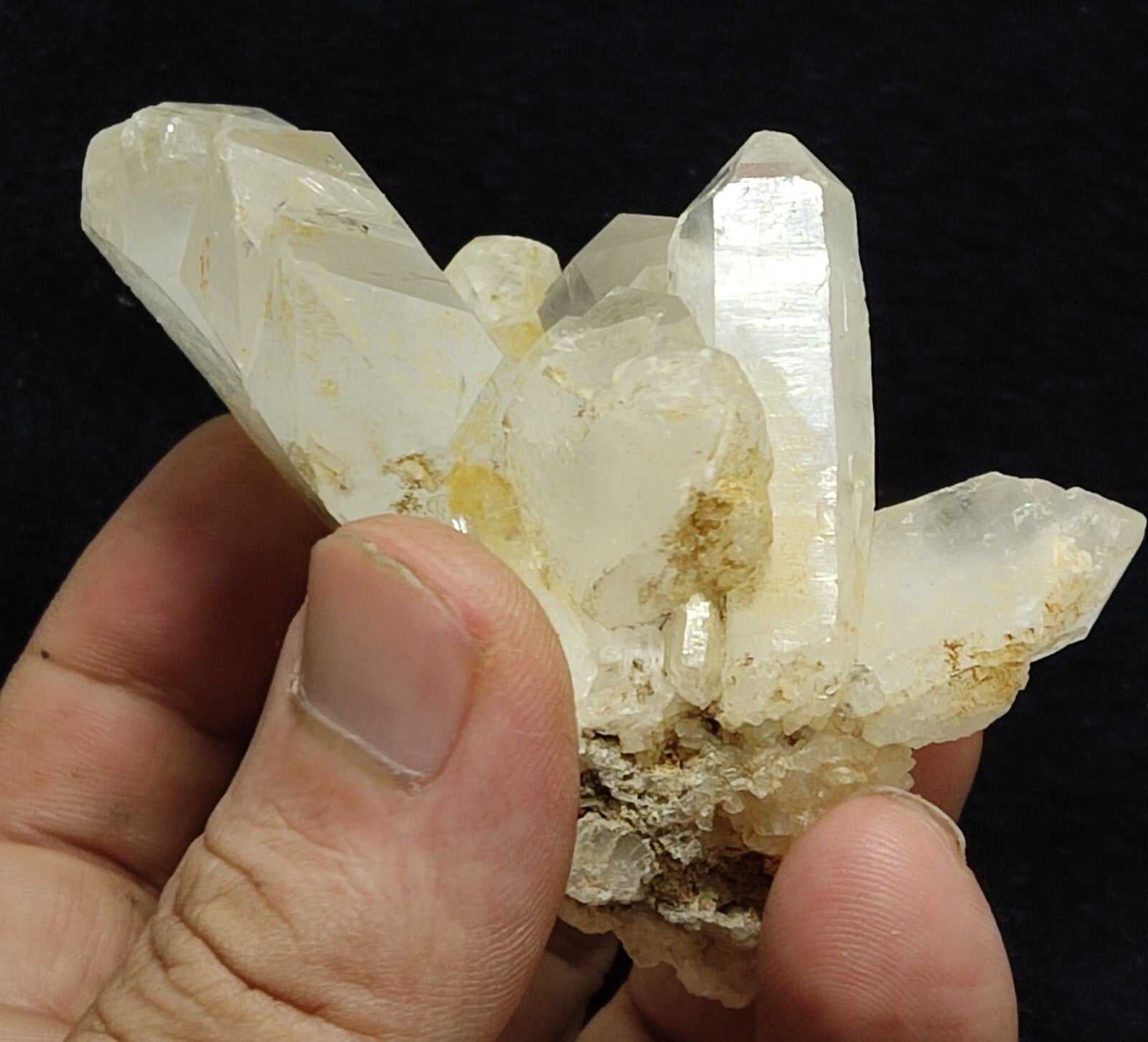 An Aesthetic terminated specimen of Quartz cluster 188 grams