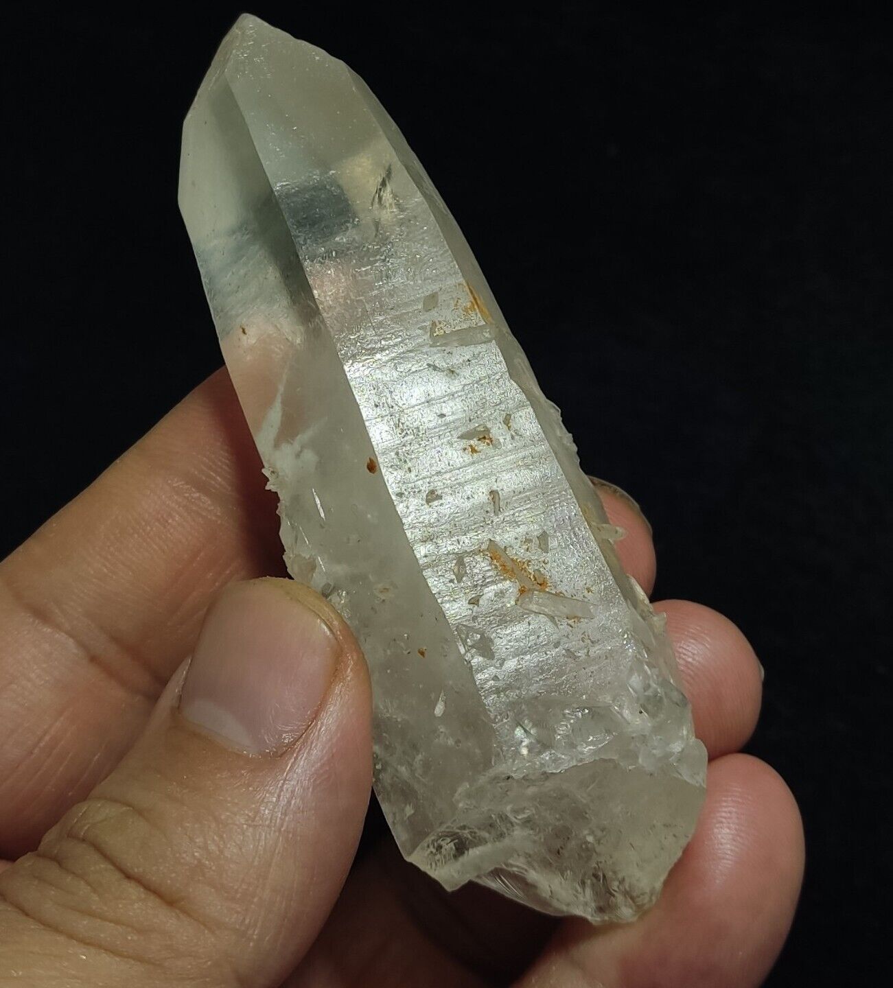 Aesthetic terminated specimen of Quartz crystal with Rutiles Inclusions 84 grams