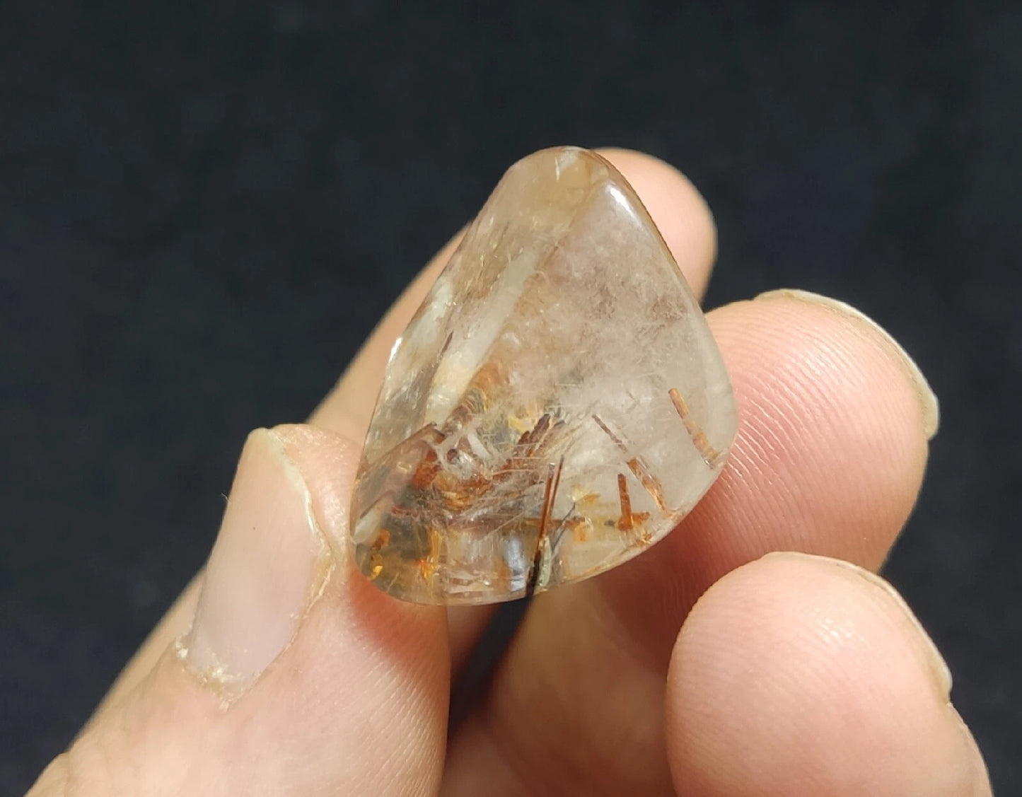 Rutiles quartz polished tumble 80 carats